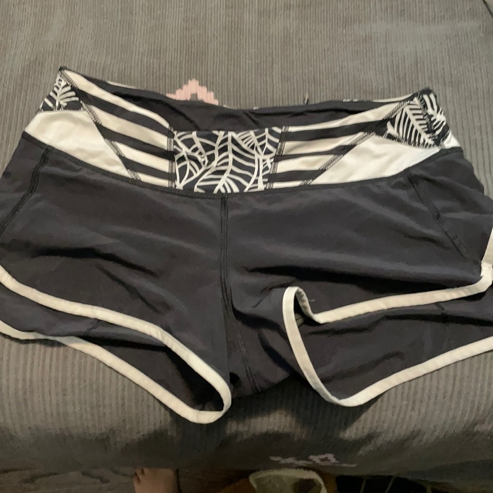 Lululemon Speed Up shorts